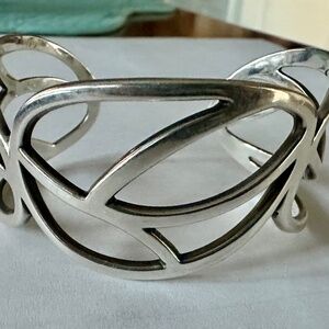 ✨ James Avery Retired Open Leaf Cuff – Sterling Silver 925 ✨